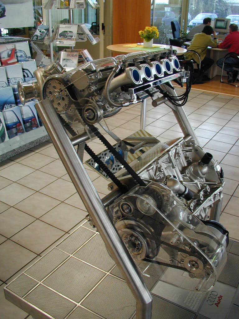 25V%20Audi%205Zylinder%20(8).jpg